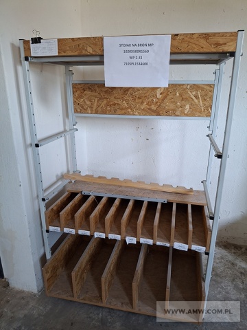 Sprzęt kwaterunkowy - pakiet zawierający 28 poz. asort. (wg oddzielnego wykazu), w tym m.in.: szafy na odzież metalowe, łóżka koszarowe, regały magazynowe metalowe itp. 